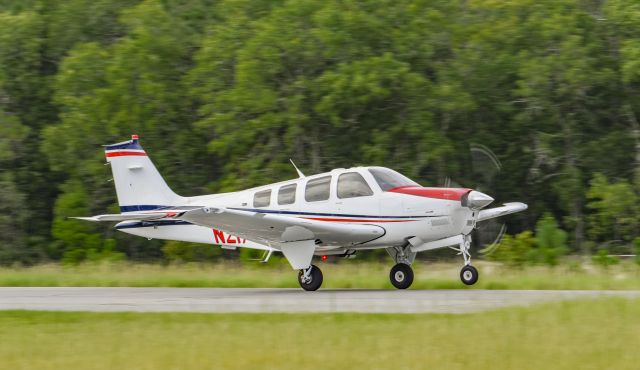 Beechcraft Bonanza (36) (N217TW)