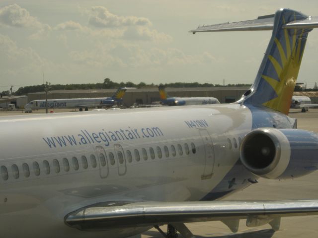 Airbus A320 (N411NV)