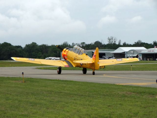 North American T-6 Texan (N1811B)