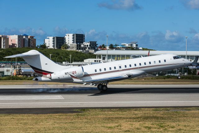 Bombardier Global Express (N156QS)