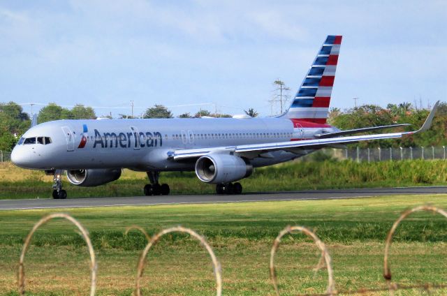 Boeing 757-200 (N172AJ)