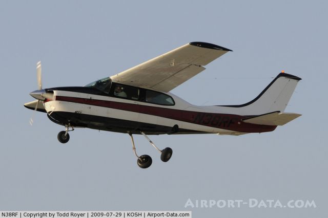 Cessna Centurion (N38RF)