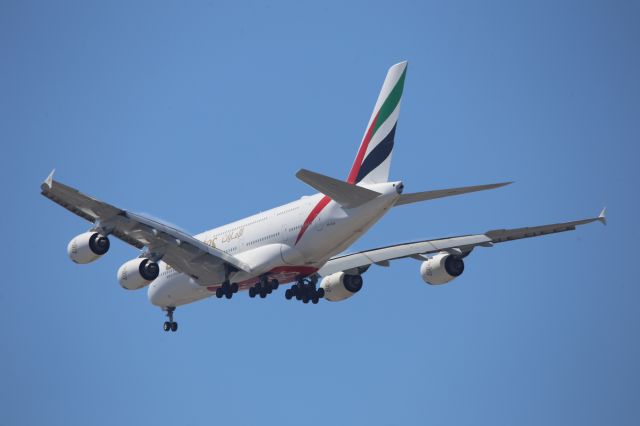 Airbus A380-800 (A6-EUG)