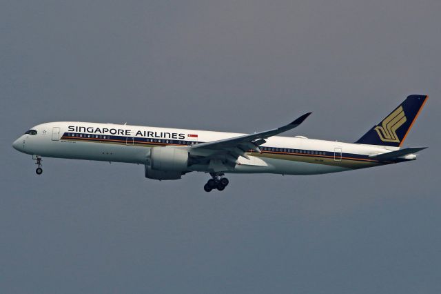 Airbus A350-900 (9V-SMI)