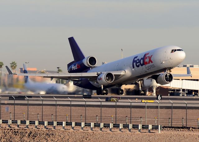 Boeing MD-11 (N609FE)