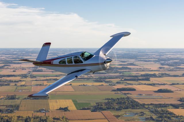 Beechcraft 35 Bonanza (N21CN) - Flying the airplane