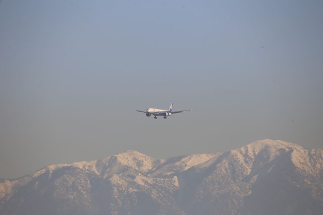 BOEING 777-300ER (JA782A)