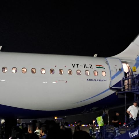 Airbus A321 (VT-ILZ) - At the tarmac, about to board the aircraft 