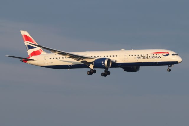 BOEING 787-10 Dreamliner (G-ZBLD) - 'Speedbird 50 Golf' arriving from London-Heathrow