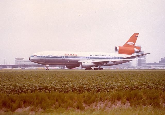 McDonnell Douglas DC-10 — - Viasa DC10 archief jaren 80