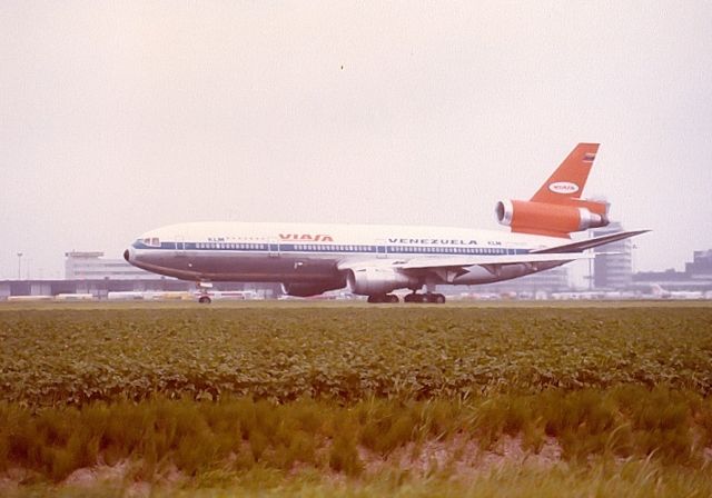 McDonnell Douglas DC-10 — - Viasa DC10 archief jaren 80