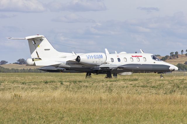 Learjet 35 (VH-ESM) - Raytheon Australia (VH-ESM) Gates Learjet 35A at Wagga Wagga Airport