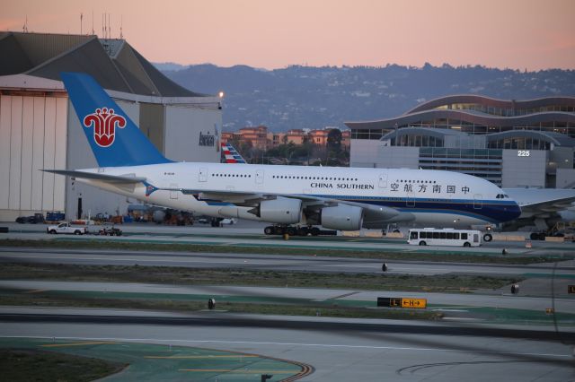 Airbus A380-800 (B-6139)