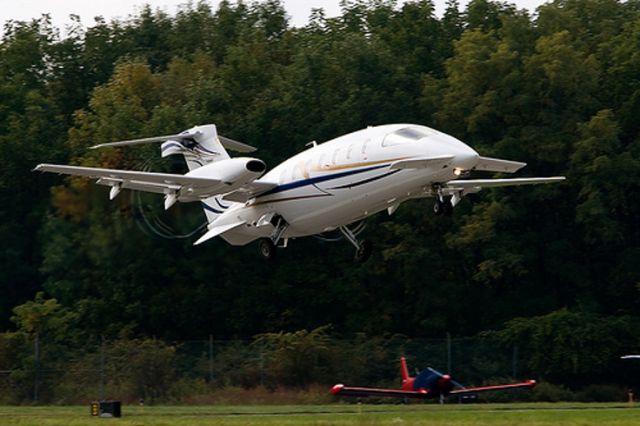 Piaggio P.180 Avanti — - P180 @ CDW