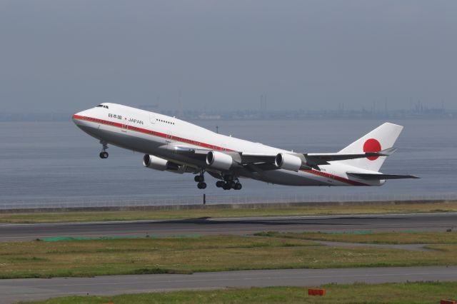 Boeing 747-400 (20-1101) - 20 June 2015: Japan Air Self-Defense Force.