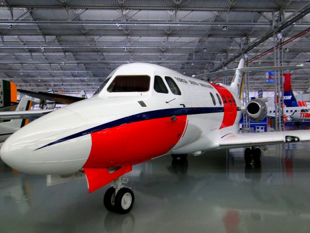 — — - Hawker-Siddeley HS-125 in São Carlos-SP, Brazil