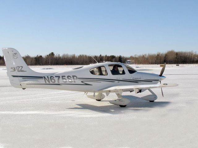 Cirrus SR-22 (N675SP)