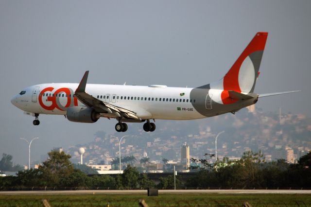 Boeing 737-700 (PR-GXE)