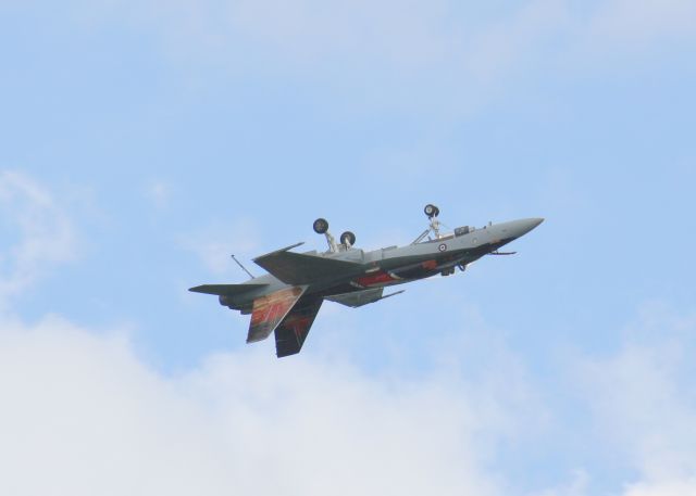 — — - Canadian Forces CF-18 flying by upside down at Great Lakes Airshow,June 30,2013