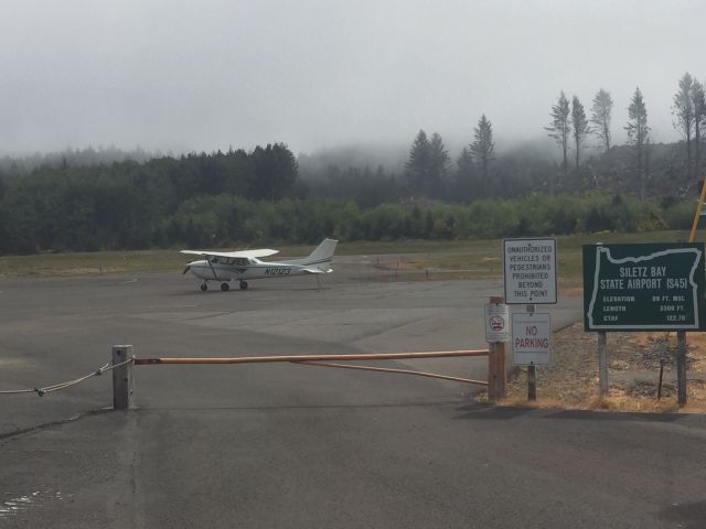 Cessna Skyhawk (N12123) - Fogged-in in Siletz Bay.