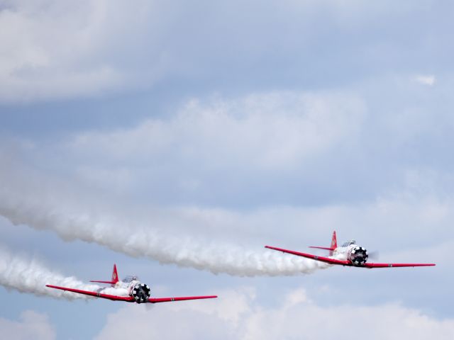 North American T-6 Texan (N7462C) - Oshkosh 2013!