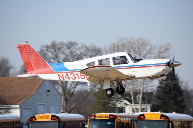 Piper Cherokee Arrow (N4315F)