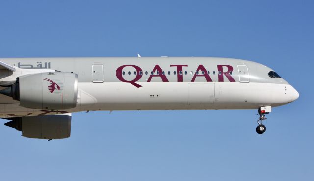Airbus A350-1000 (A7-ANF)