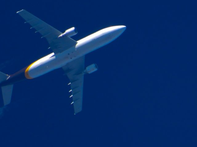 Airbus A300F4-600 (N136UP)