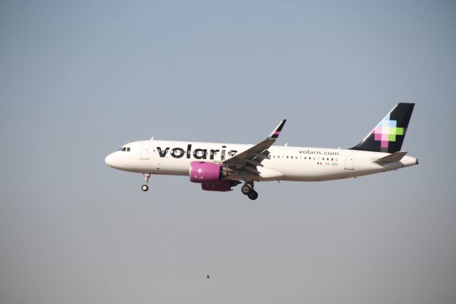 Airbus A320 (XA-VRE) - FINAL APPROACH 27 MMTJ