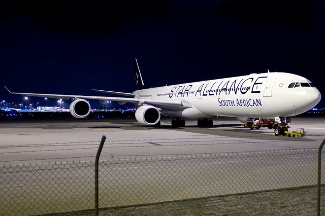 Airbus A340-600 (ZS-SNC)