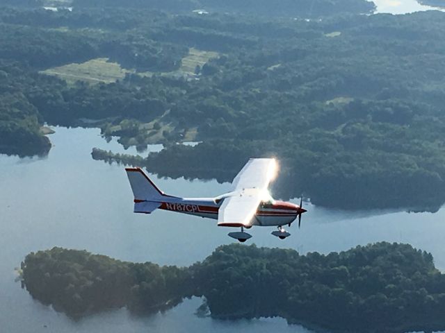 Cessna Skyhawk (N787CP) - Great Flight from KSIV to 2I3