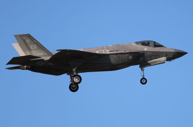 Lockheed F-35C (11-5023)