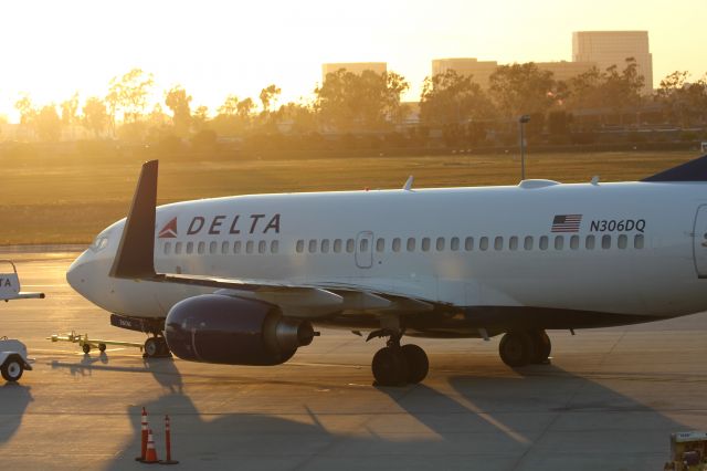 Boeing 737-800 (N306DQ) - A Delta 737-800 Parked at KSNA