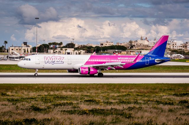 Airbus A321 (HA-LXA)