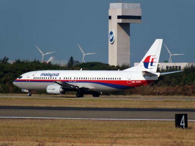 BOEING 737-400 (9M-MQK)
