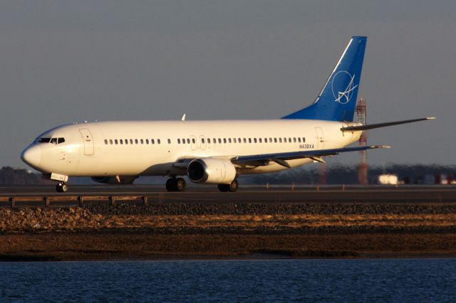 BOEING 737-400 (N430XA)