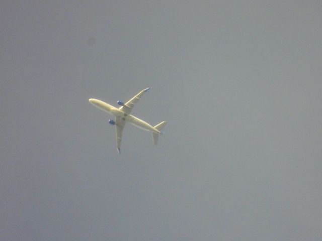 Embraer 175 (N607UX) - SKW5393br /HSV-DENbr /10/04/22