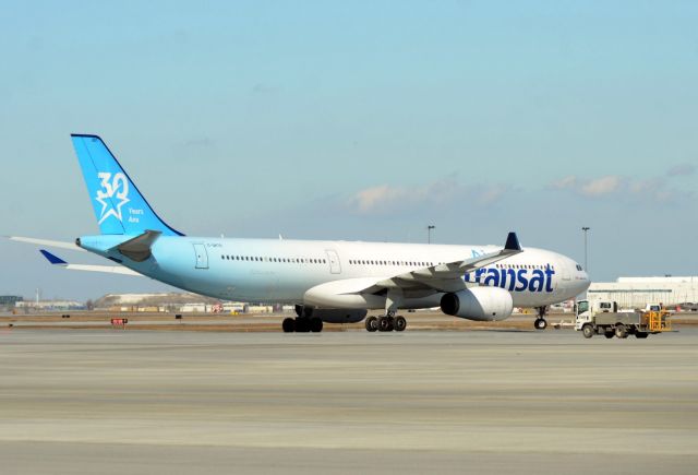 Airbus A330-300 (C-GKTS)