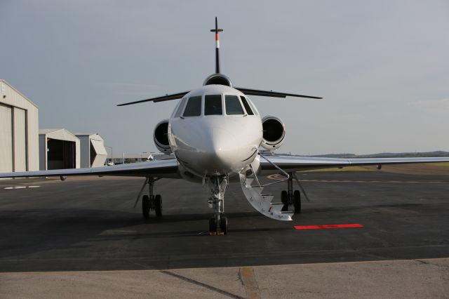 Dassault Falcon 50 (N703AW)