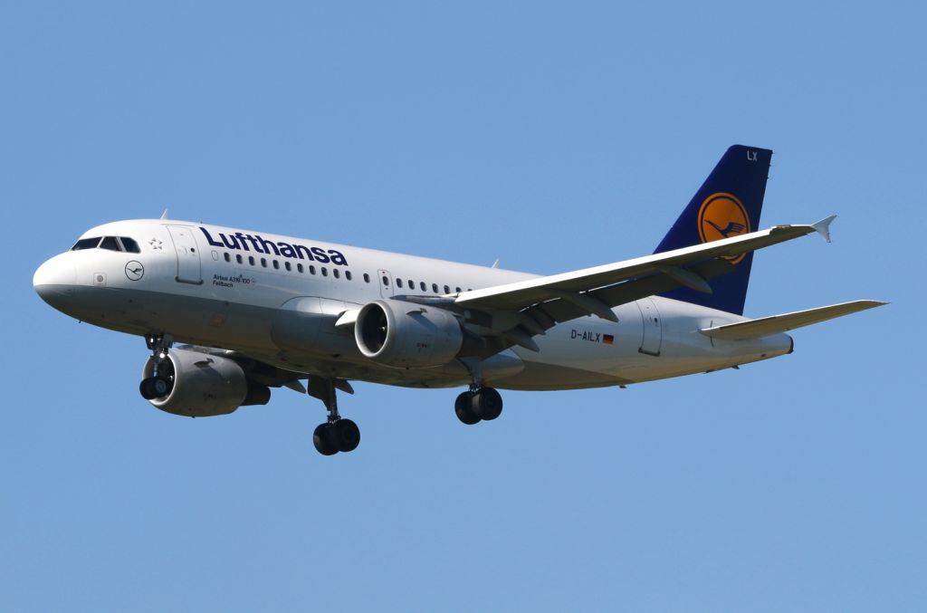 Airbus A319 (D-AILX)