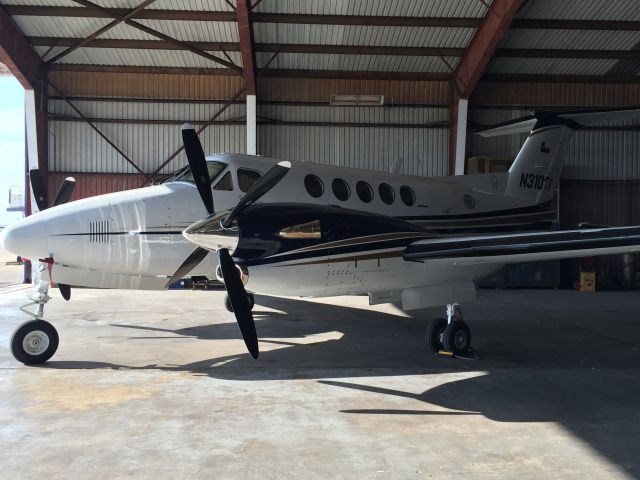 Beechcraft Super King Air 300 (N310TX)