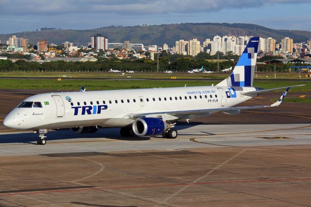 Embraer ERJ-190 (PP-PJN)