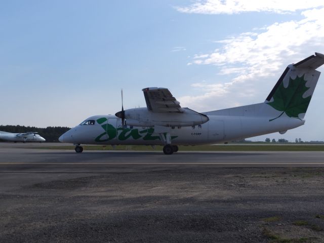 de Havilland Dash 8-100 (C-FGRP)
