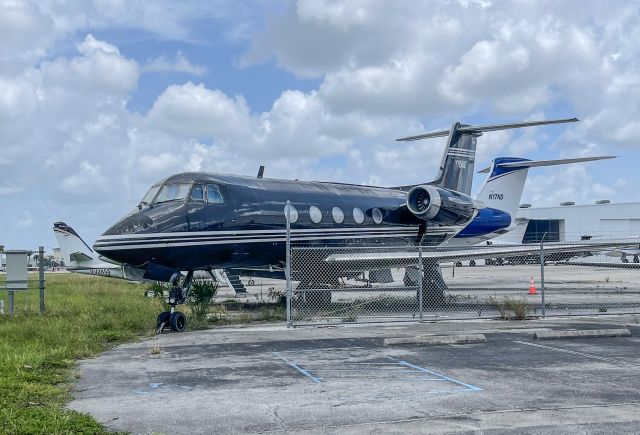 Gulfstream American Gulfstream 2 (YV569T) - Retired GII at KOPF 2021