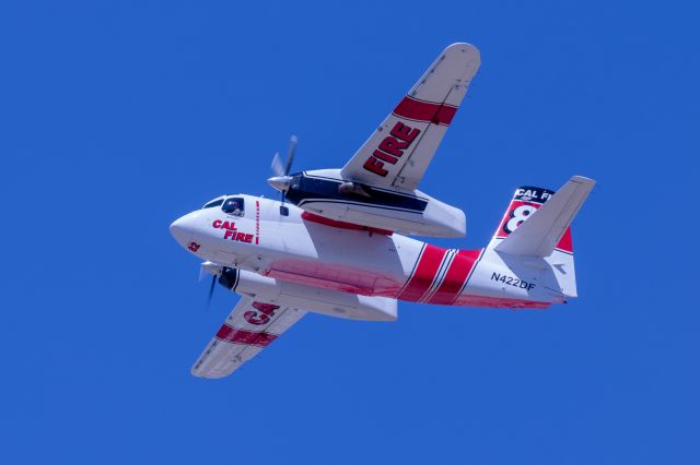 — — - CalFire Marsh S-2F3AT Turbo Tracker returning to KFAT after battling Willow Fire in North Fork, CA. (2015)