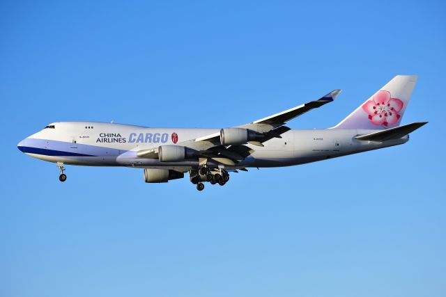 Boeing 747-400 (B-18725)