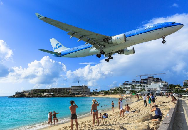 Airbus A330-200 (PH-AOF) - KLM PH-AOF Airbus A332 landing at TNCM ST Maarten.