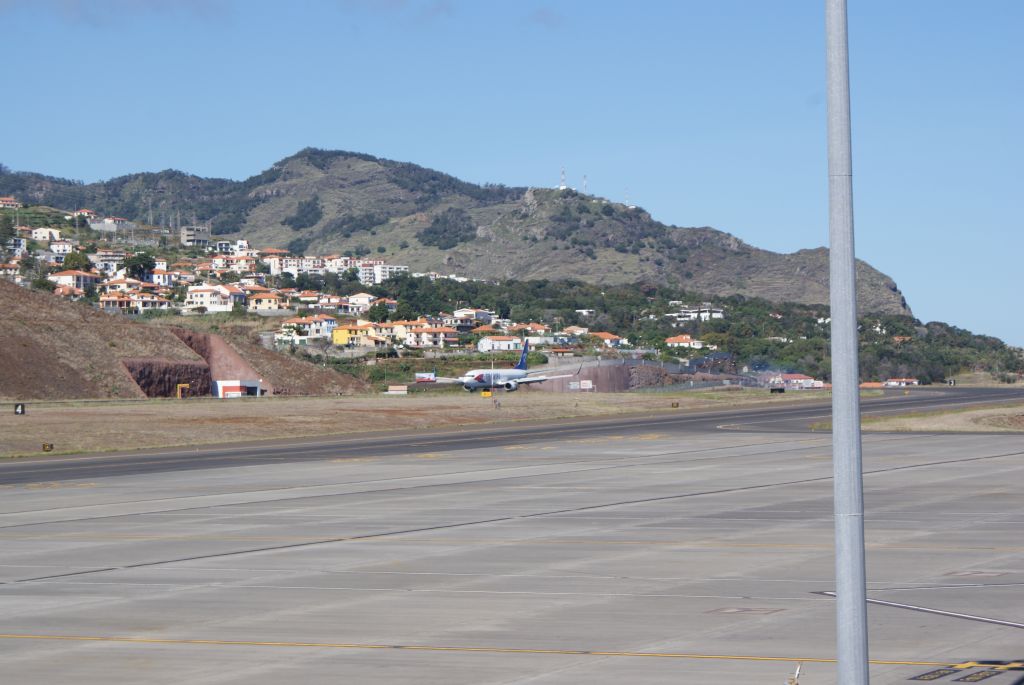 — — - LPMA Aero Port Madeira Arrival Travel SP-TVZ  Service Poland