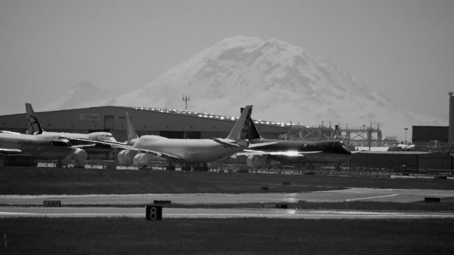 Boeing 747-200 —