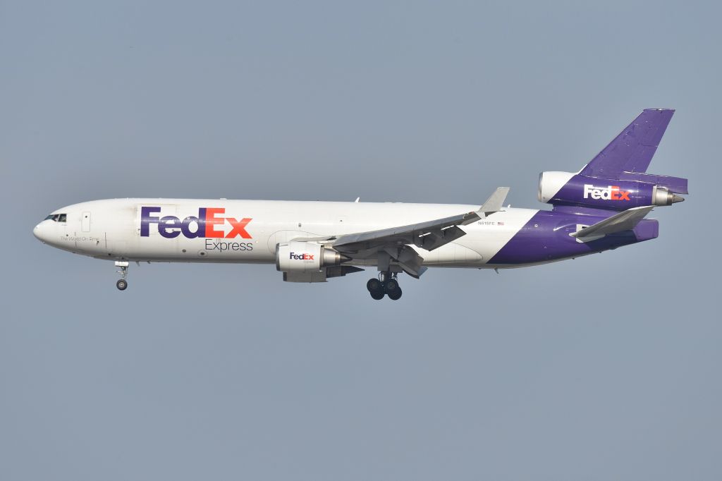 Boeing MD-11 (N615FE) - 23-R 10-04-23